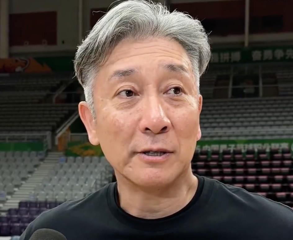 华体会品牌平台-郑永刚：每次回辽宁都很亲切因为这里培养了我，今晚打出凝聚力是关键